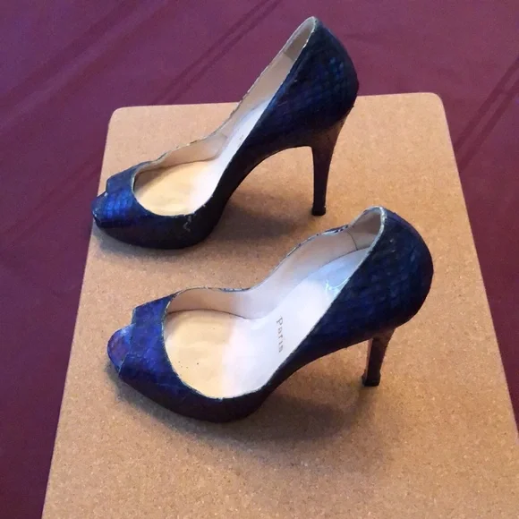Glorious Christian Iridescent Snake Skin Louboutin Heels, 36.5 - Picture 3 of 7
